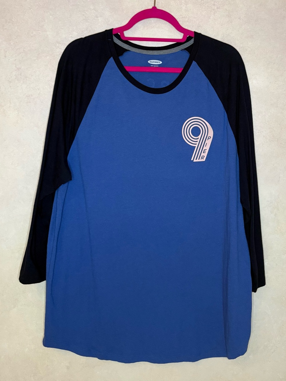 Old Navy Men's Blue Raglan Long Sleeve Shirt with Black Sleeves